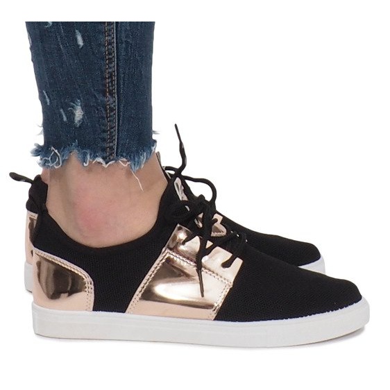 Tênis esportivos Jovite pretos