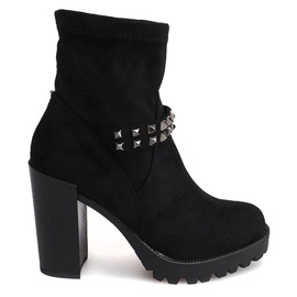 Botas em um poste fivela 35-796 preto
