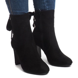 Botas de camurça com salto 16091-11 Preto
