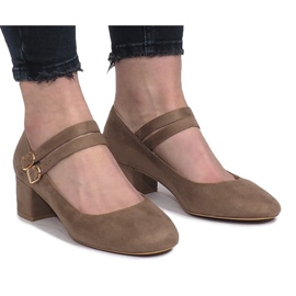 Sapatos bege no poste Tamara