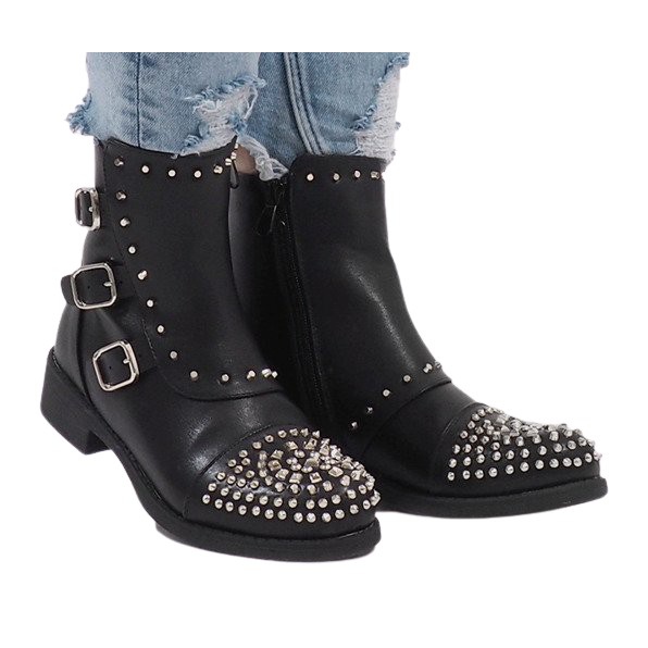 Botas pretas isoladas com tachas HQ1268 preto