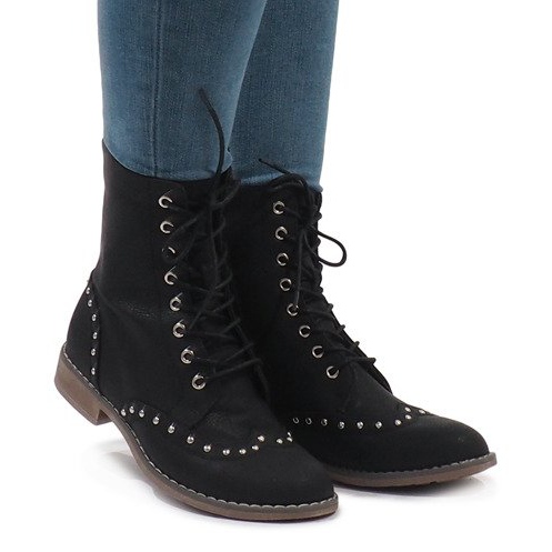 Botas pretas isoladas B5211 preto