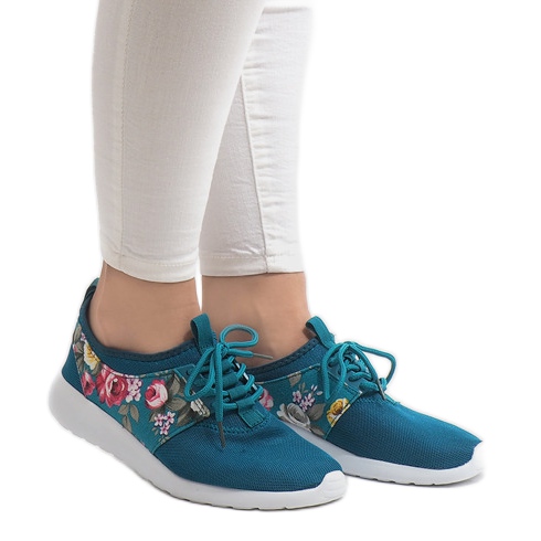 Tênis esportivos verdes 625