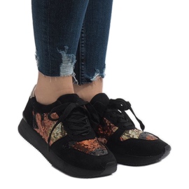 Tênis esportivos pretos com cunha T025 multicolorido