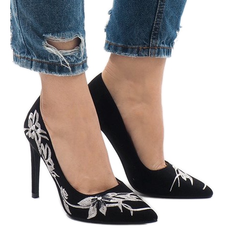 Salto alto em camurça preta 16032-18 preto