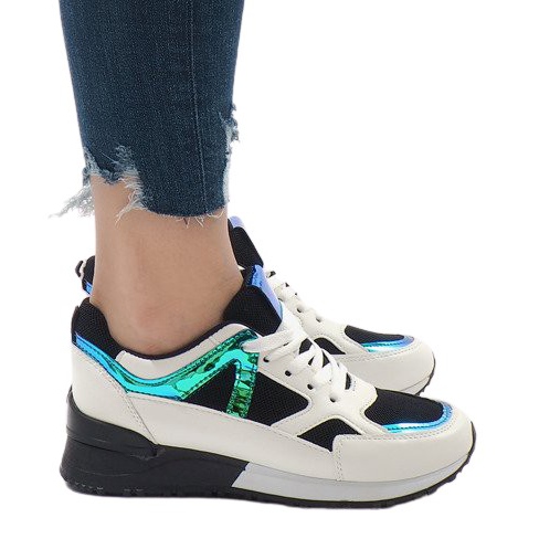 Tênis pretos na moda calçados esportivos 12/2018 branco