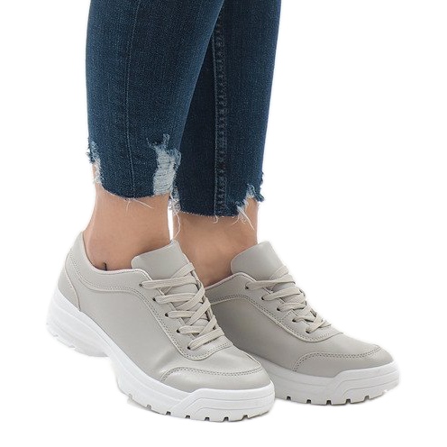 Tênis esportivos cinza 6255