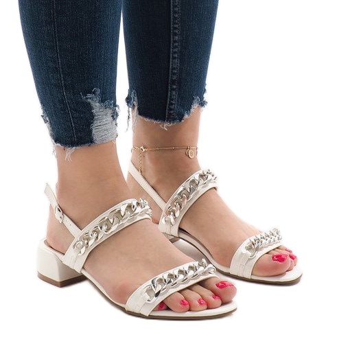 Sandálias brancas de salto alto 77-15 branco