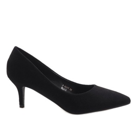 Sapatos pretos no calcanhar do P-6377 Sapatos pretos no calcanhar do P-6377