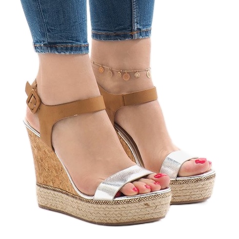 Sandálias de cunha lacadas prata VB76063 castanho