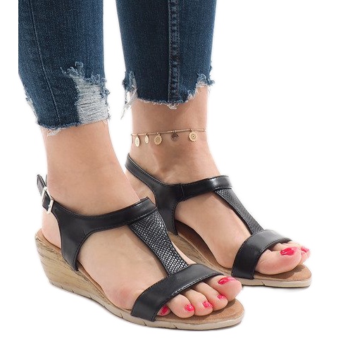 Sandálias pretas na plataforma S-256 preto