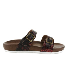 Chinelos vermelhos e marrons com fivela GA735 marrom
