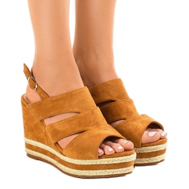 Alpercatas marrons em cunha FG6 marrom