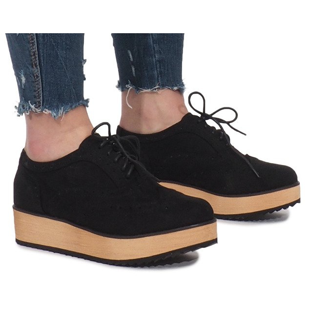 Black Brogues na plataforma Danielle preto