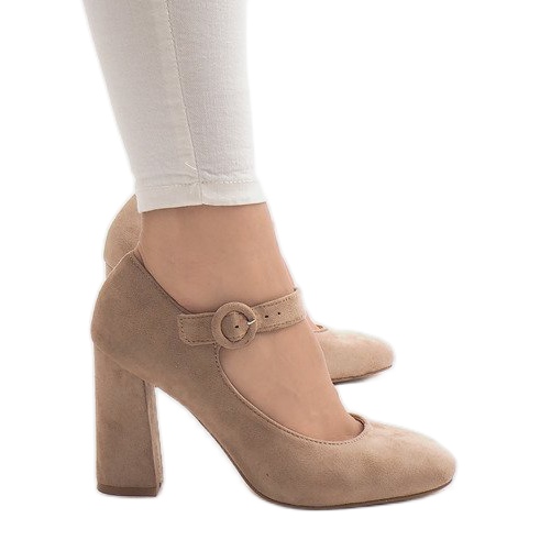 Bombas bege no pilar M083