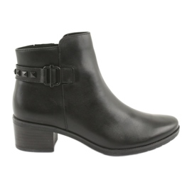 Botas de couro femininas de Caprice com pregos 25433 preto Botas de couro femininas de Caprice com pregos 25433 preto