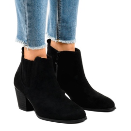 Preto Botas de camurça preta no post SA-3338