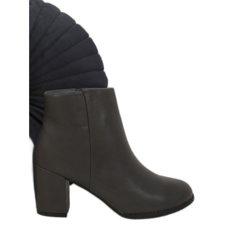 Salto alto cinza clássico 77-71 Gray