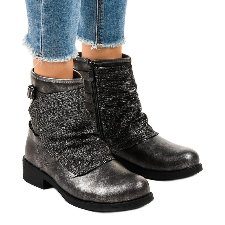 Botas cinza com salto baixo HQ-11 Botas cinza com salto baixo HQ-11