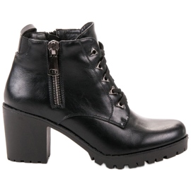 Vinceza Botas baixas no bar preto Vinceza Botas baixas no bar preto