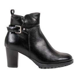 Vinceza Botas elegantes para o outono preto