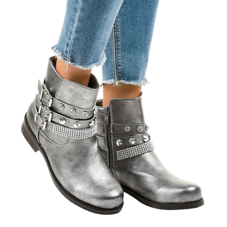 Botas cinza ricamente decoradas LL179