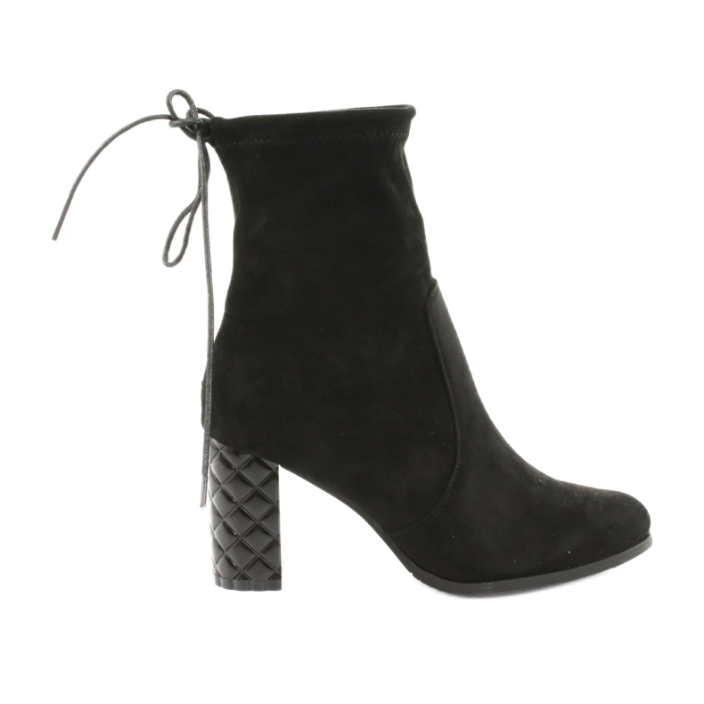 M.Daszyński Botins de camurça com salto decorativo Daszyński 154 preto M.Daszyński Botins de camurça com salto decorativo Daszyński 154 preto