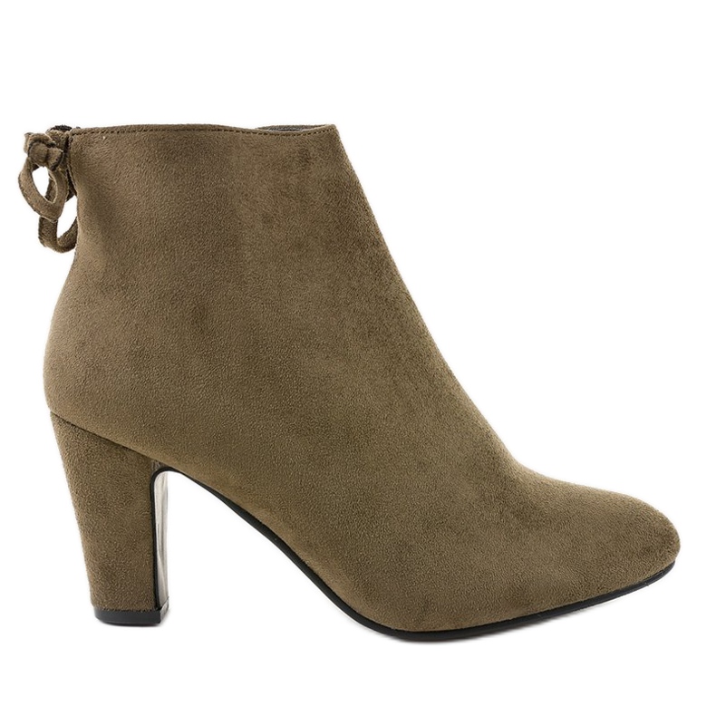 Botins de camurça verde no poste W852