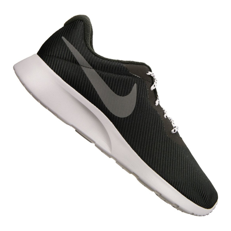 Sapato Nike Tanjun Se M AR1941-005 preto