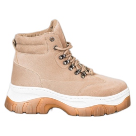 Seastar Caçadores na plataforma castanho