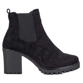 Queentina Chelsea Boots em um bar preto Queentina Chelsea Boots em um bar preto