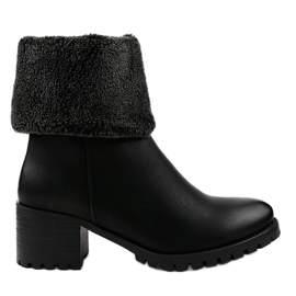 Botas pretas isoladas 5165 preto