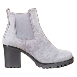 Queentina Chelsea Boots em um bar cinza Queentina Chelsea Boots em um bar cinza