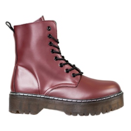 Kylie Botas na plataforma vermelho