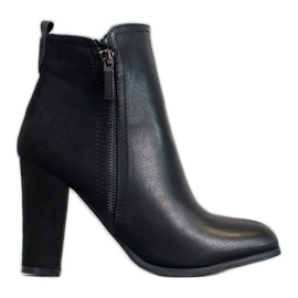 SHELOVET Botas em uma postagem preto