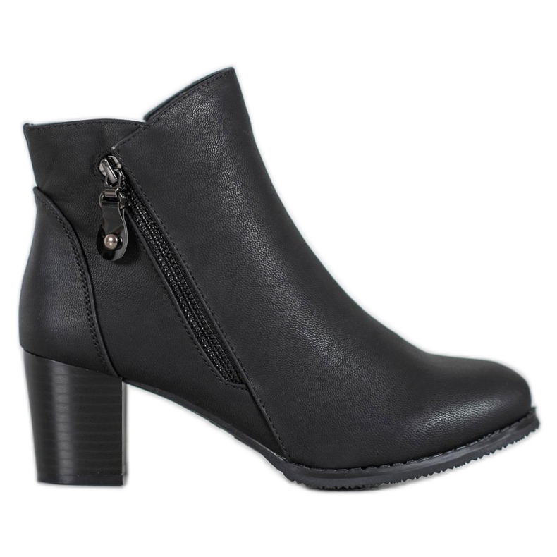 J. Star Botas quentes no poste preto
