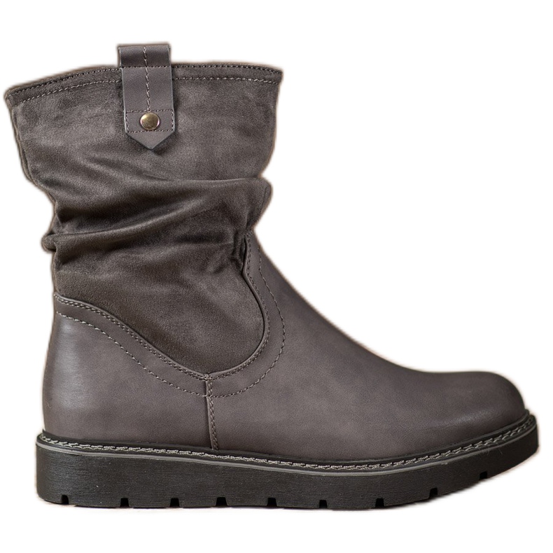 Ideal Shoes Trabalhadores na plataforma cinza