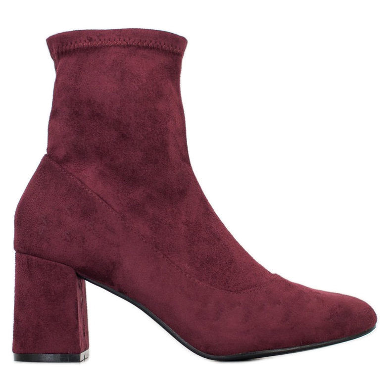 Diamantique Botas cor de vinho no posto vermelho
