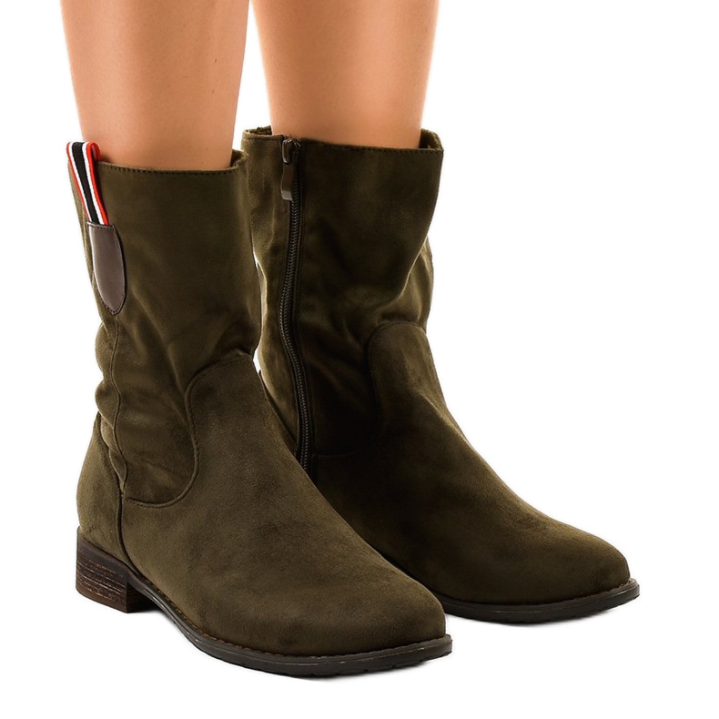 Botas planas isoladas verdes 99-110