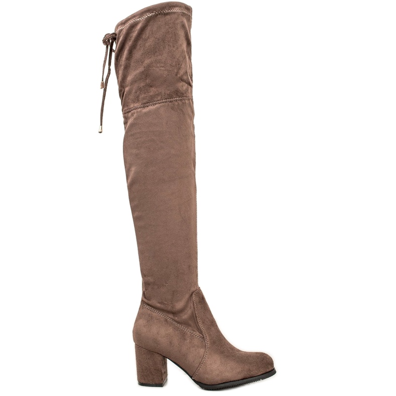 J. Star Botas deslizantes em um poste multicolorido cáqui