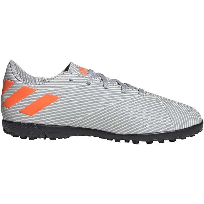 As chuteiras adidas Nemeziz 19.4 Tf Jr EF8306 multicolorido cinza