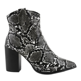 Botas pretas no poste de cobra OL-11 preto