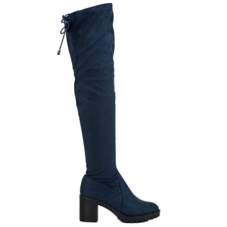 Small Swan Mosqueteiros de camurça em um pilar azul