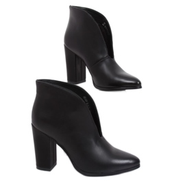 Botas pretas com recorte preto RB38P Black Ii Genre