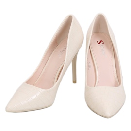 Mulher de salto alto, pele de cobra, bege, GG-81P, bege