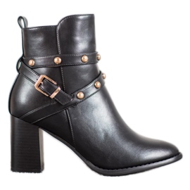 SDS Sapatinhos em um poste com strass preto
