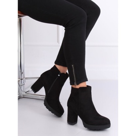 Botas pretas no protetor preto 4144 Preto