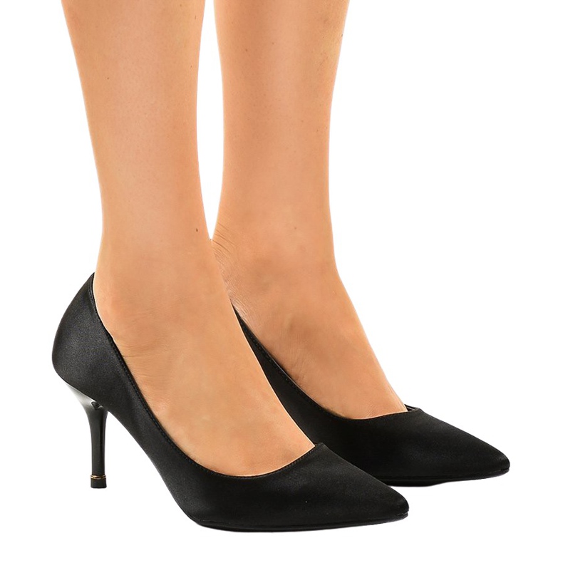 Bombas de salto baixo pretas 1756-255 preto