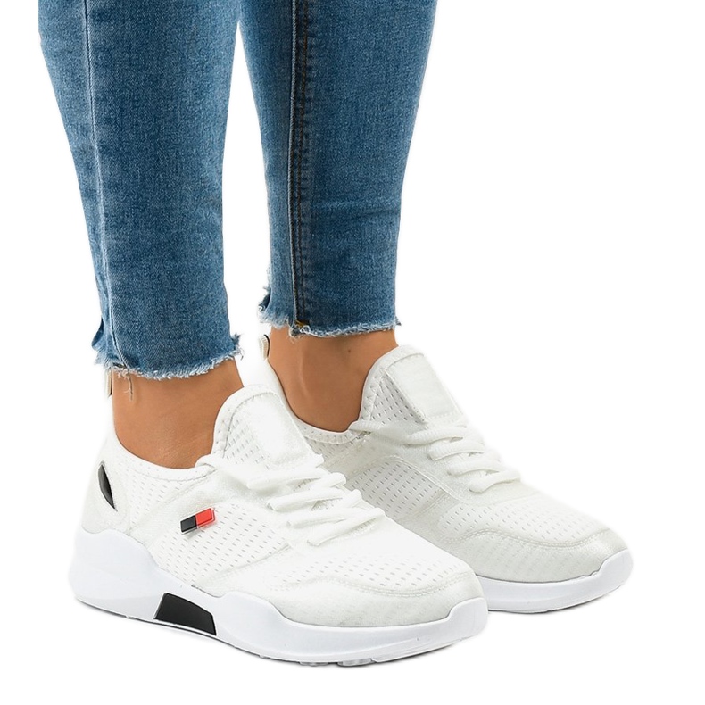 Calçados esportivos femininos brancos SH809