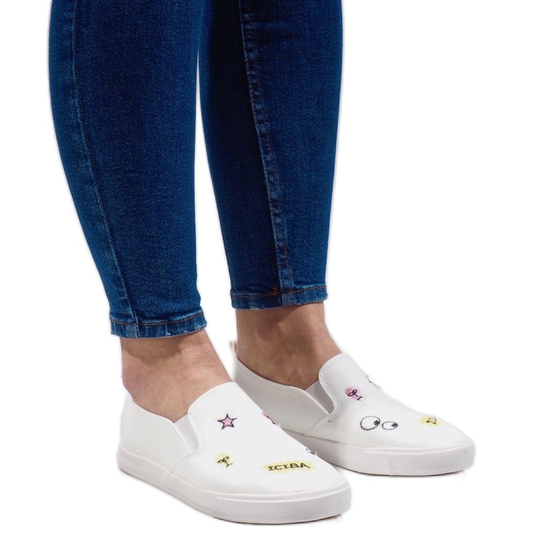 Tênis branco com estampas G82-2